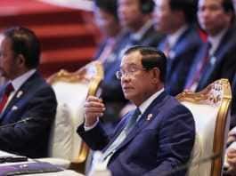 Kambodjas premiärminister säger att han hade fel när det gäller australiensarens frigivning i Myanmar