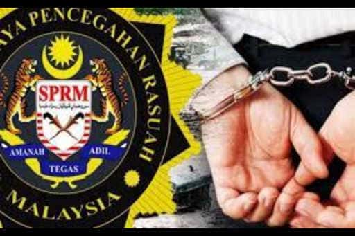 Malásia - alegações falsas de RM300.000: ex-diretor da faculdade detido