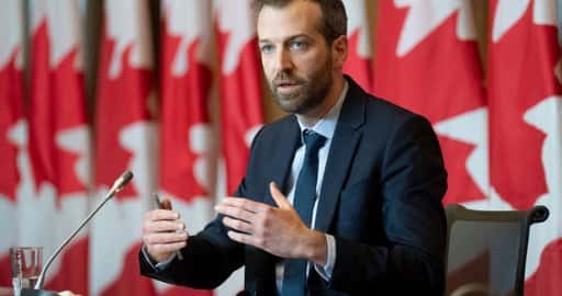 Канада – член парламента от либеральной партии призывает Трюдо «прекратить разделять канадцев» подходом к COVID-19