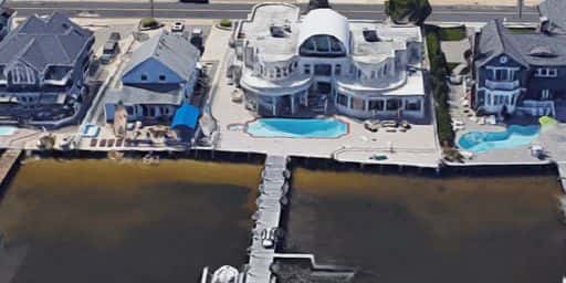 Joe Pesci Części z długoletnim domem z Jersey Shore za 5 milionów dolarów