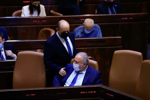 Bennett ve Lieberman, İsrail'de yaşamanın maliyetini azaltmak için bir plan sundu