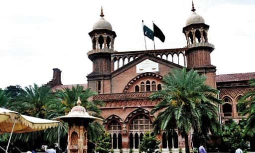 Пакистан - LHC повышает 34 AD&SJ до следующего ранга