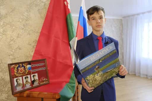 Ryssland - Varför den vitryska flaggan nu vajar på Kuban-gården Khankov