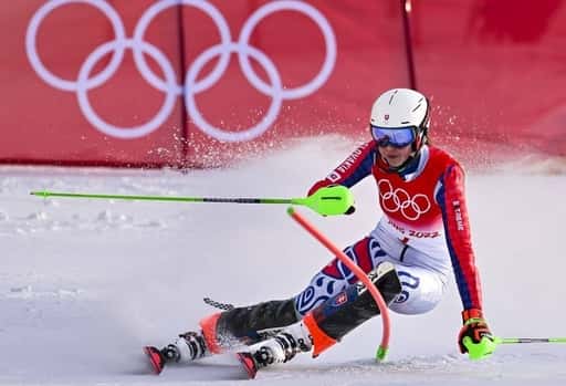 Slovaška alpska smučarka Vlgova je osvojila olimpijsko zlato v slalomu