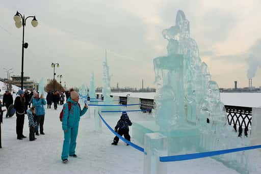 Rusija - V glavnem mestu Udmurtije so odprli park ledenih skulptur