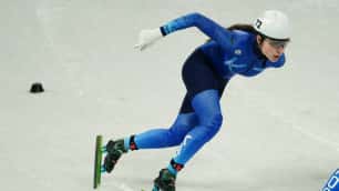 Kazachse vrouw kwam in botsing met een Russische vrouw en viel uit het gevecht op de Olympische Spelen