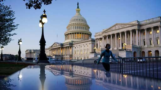 Senadores pedem a Biden que dê à Ucrânia acesso à inteligência dos EUA