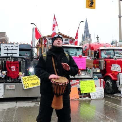Canadese anti-vax truckers inspireren 'vrijheid'-protesten