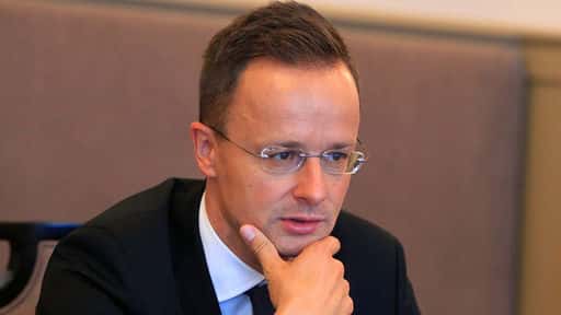 Кіраўнік МЗС Венгрыі Сіярта назваў санкцыі супраць Расіі правалам