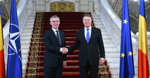 Президентът Йоханис, Столтенберг от НАТО ще посетят базата Михаил Когалничану в петък