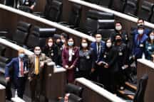 Japonska - Seja predstavniškega zbora propade zaradi pomanjkanja sklepčnosti