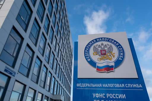 Rusko - Federálna daňová služba zverejnila, koľko peňazí rozpočet dostal z daní z veľkých platov
