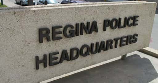Kanada - Policija Regina aretira pri ropih voznikov dostave