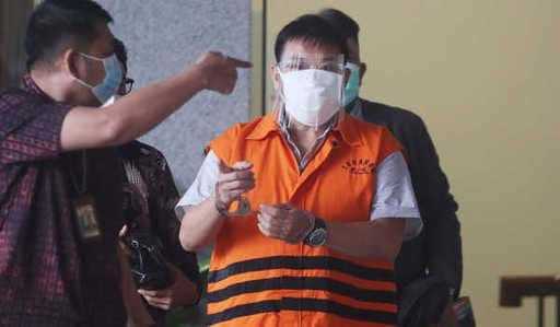 Корупција у земљи у Муњулу, предузетник Руди Хартоно тужио 7 година затвора