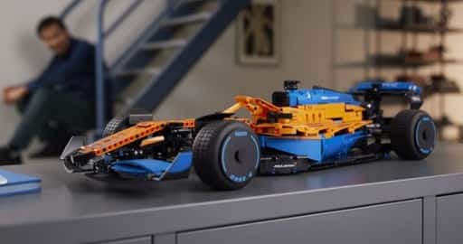 Заставьте своего коллекционера биться чаще с гоночным автомобилем Lego Technic McLaren Formula 1