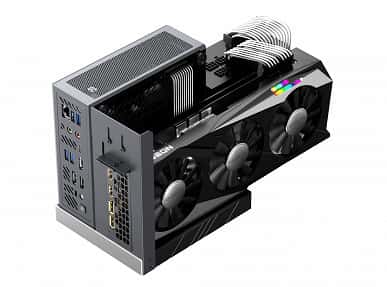 GeForce RTX 3090-ı belə birləşdirə bilən kiçik mini kompüter