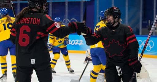 Канада победи Швеция с 11-0, за да се класира за полуфиналите на олимпийския хокей за жени