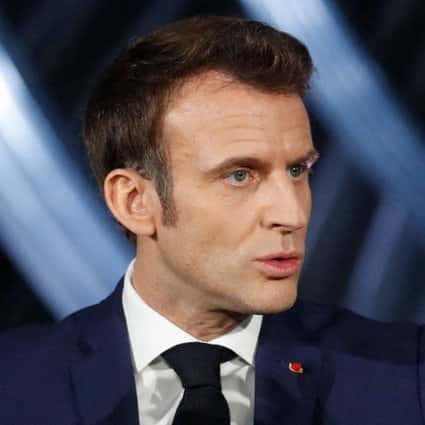 Macron 'weigerde Covid-19-test voor Poetin-bijeenkomst, zodat Rusland geen DNA kon krijgen'