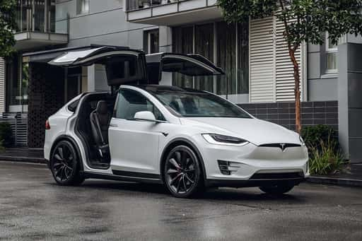 Ілон Маск розповів про «ідіотизм» Tesla: рішення про зупинення виробництва оригінальної версії Model X було неправильним