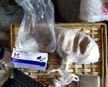 V policijski akciji v Novi Zagori so zasegli več kot 660 odmerkov heroina in drugih mamil