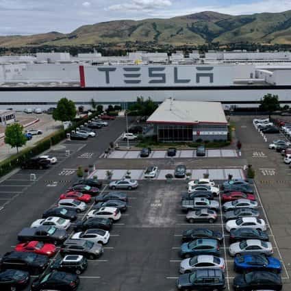 Tesla obtožen rasne segregacije v kalifornijski tovarni
