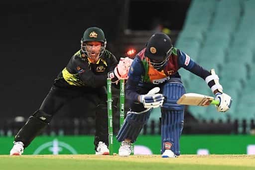 Hazlewood tar fyra när Australien slog Sri Lanka i inledningen av T20I