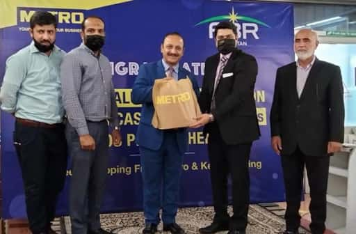 Metro Pakistan, müşterilerin FBR'nin POS ödül programında kazanmasını kutluyor