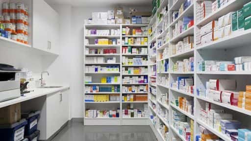 Paquistão - DQCB aprova ação legal contra 15 lojas médicas por violações de leis de drogas