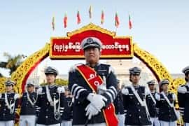 جيش ميانمار يحتفل بعيد الاتحاد الخامس والسبعين ويعلن العفو عن السجناء
