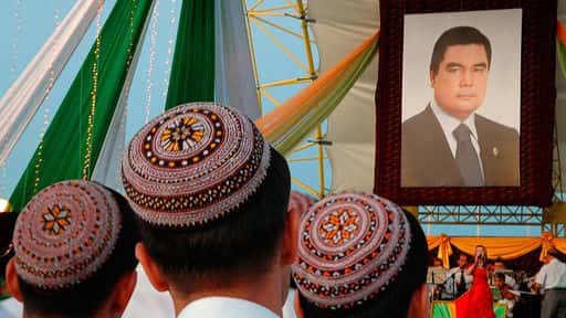 Președintele va fi ales înainte de termen în Turkmenistan