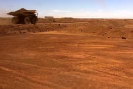 En el estado minero de Australia, el limbo fronterizo genera temores sobre la producción