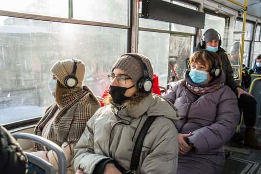 Rusland - Een dramatische voorstelling voor trampassagiers werd opgevoerd in Omsk