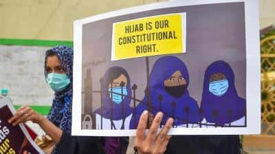 Vrstica za hidžab: SC svetuje potrpežljivost, obljublja, da bo zaščitil pravice
