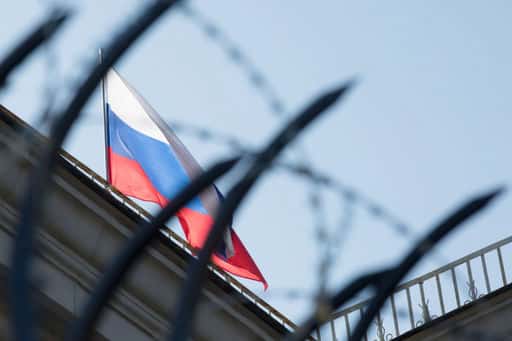 Source: Russian diplomats began to leave Kiev