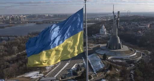 Vluchten naar Oekraïne geannuleerd, omgeleid te midden van dreigende spanningen in Rusland