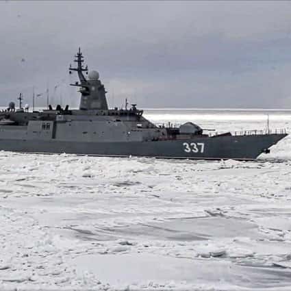 ZDA zanikajo, da je ruska vojaška ladja pregnala svojo podmornico v Pacifiku