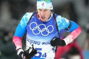 Latypov eindigde als derde in de achtervolging en bracht het nationale team hun eerste individuele medaille in Peking