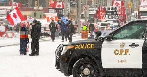 Kanada – Die Polizei von Ottawa war „erstaunlich“, sagen Konvoi-Demonstranten, während die Forderungen nach hartem Durchgreifen zunehmen