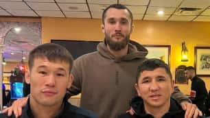 Kazakisk boxare skickar meddelande till Morozov efter UFC-nederlag