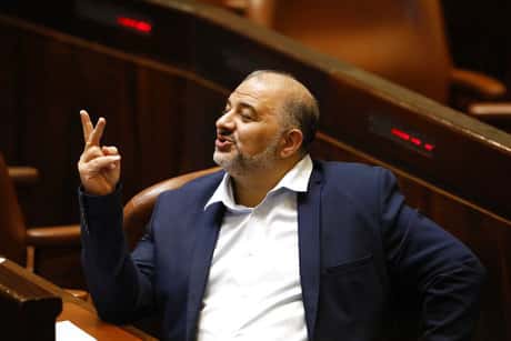 Bližnji vzhod - Vodja arabske stranke v Izraelu zavrača oznako apartheid.