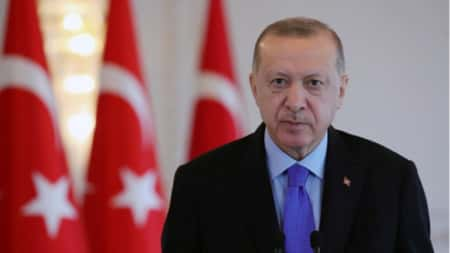 Erdoğan temel gıda maddeleri, meyve ve sebzelerde KDV'yi %8'den %1'e indirdi