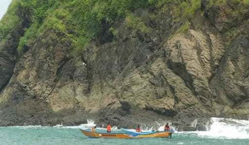 11 Ritualteilnehmer am Payangan Beach Jember tot aufgefunden