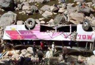 Al menos cuatro personas fallecieron en accidente de bus en Bolivia