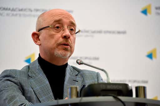 Ukrainas försvarsminister bedömde behovet av att införa krigslagar