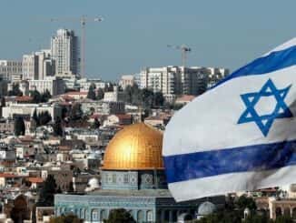 Er breken botsingen uit tussen Palestijnen en Joodse kolonisten in E. Jeruzalem