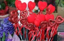 Dávajú srdcia sv. Valentína v Perniku