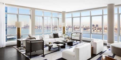 Manhattan Penthouse, ki je najet za skoraj 70.000 $ na mesec, se zdaj prodaja za 25 milijonov $