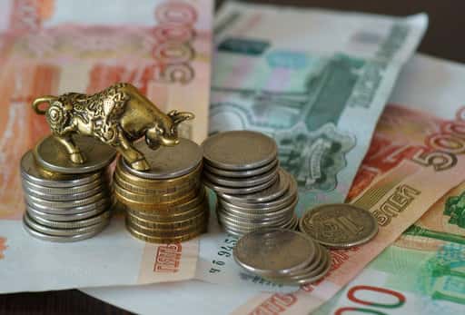 Russia - Financier Maxim Biryukov explained the strengthening of the ruble after a sharp fall