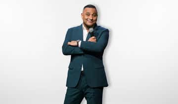 Saoedi-Arabië - Komiek Russell Peters betreedt het podium in AlUla