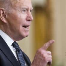 En invasion av Ukraina är fortfarande möjlig, men diplomatin måste ges en chans, sa Biden